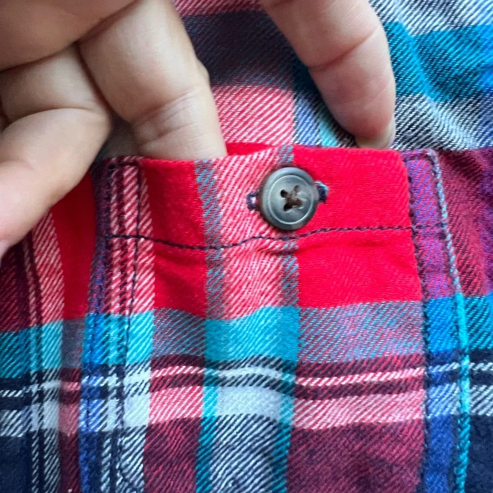GYMBOREE red white and blue plaid button down long sleeve shirt Boys 5-6
